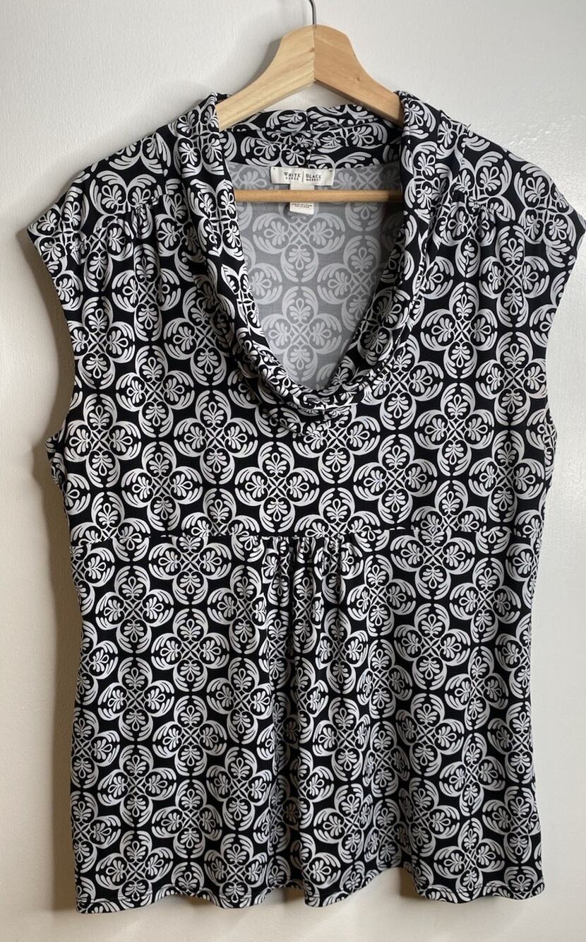 White House Black Market Women's Black & White Medallion Cowl Neck Sleeveless XL - Picture 1 of 6